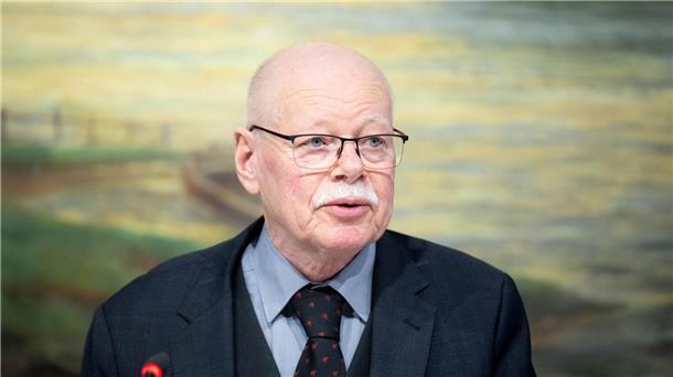 Innenminister beraten in Bremerhaven über Schutz vor Gewalt Ulrich Mäurer ist Gastgeber für die Innenministerkonferenz.