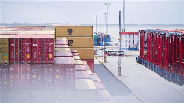 Container auf dem Terminal