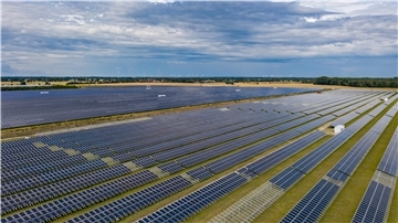 Um den angestrebten Ausbau der Solarenergienutzung steuern zu können, lässt die Samtgemeinde Zeven ein Potentialflächenkataster für Freiflächen-Photovoltaikanlagen erstellen. Ergebnisse sollen Ende März vorliegen. 