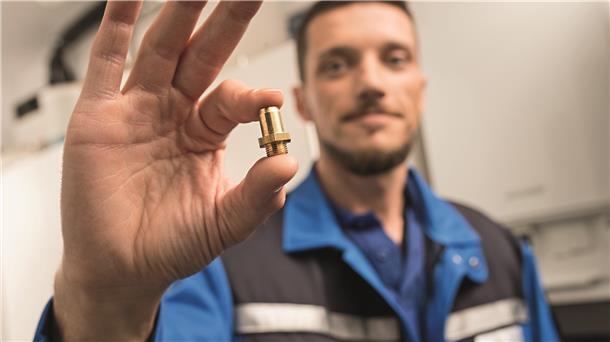 Um eine Gasheizung auf H-Gas umzurüsten, muss häufig die Brennerdüse getauscht werden.