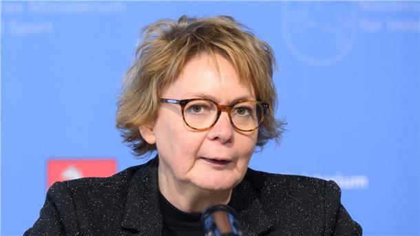 Innenministerin: Ermittler brauchen mehr Befugnisse Um Kriminalität und Terrorismus besser zu bekämpfen, sind aus Sicht der niedersächsischen Innenministerin Daniela Behrens Gesetzesänderungen auf Bundes- und Landesebene nötig. (Archivbild)