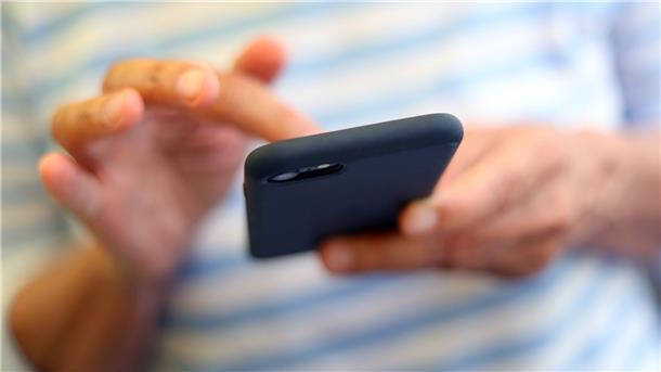 Um Menschen im Katastrophenfall besser zu schützen, soll in Deutschland das Warnsystem Cell Broadcast eingeführt werden.