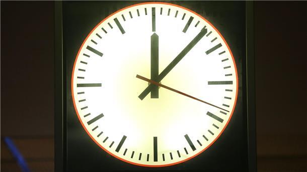 Morgens sieht die Welt ganz anders aus Um Mitternacht fühlten sich die Befragten in der Studie im Allgemeinen am schlechtesten. (Symbolbild)