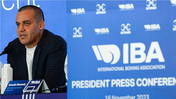 Box-Boss attackiert Bach und IOC - „Zerstören den Sport“ Umar Kremlew attackiert IOC-Präsident Bach.