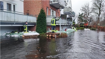  Kräfte aus dem Cuxland sind in Verden im Einsatz. 