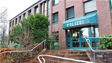 Ungewöhnlich, aber wahr: Eine Privatperson hat der Nordenhamer Polizei sein gesamtes Vermögen vererbt. Unser Bild zeigt das Polizeigebäude an der Walther-Rathenau-Straße.