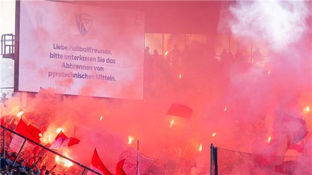 Union-Fans zünden Pyrotechnik