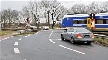 Unter anderem am Bahnübergang Hohewurthstraße sollen in Loxstedt Lärmschutzwände entstehen.