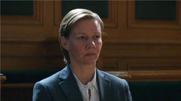 Diese Filme kommen neu ins Kino Unter Verdacht: Sandra Hüller wird als namensgleiche Sandra im Film „Anatomie eines Falls“ des Mordes an ihrem Mann bezichtigt.