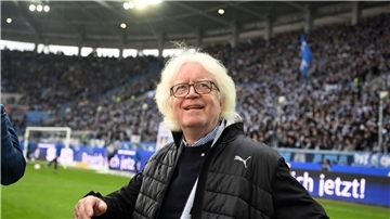 Unter Winfried Schäfer erlebte der Karlsruher SC in den 1990er-Jahren ruhmreiche Zeiten. (Foto Archiv)