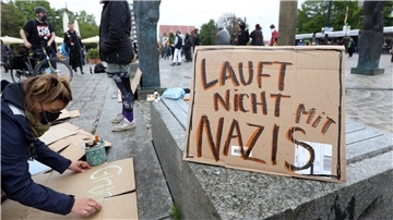 Unterwandern Rechtsradikale den Protest gegen die Corona-Maßnahmen?