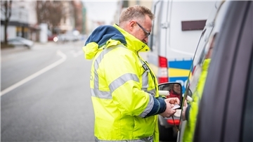 Unterwegs auf Kontrolle mit den Polizeibeamten zum Thema Verkehrssicherheit in Bremerhaven.