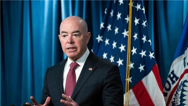 US-Republikaner scheitern mit Antrag auf Amtsenthebung US-Heimatschutzminister Alejandro Mayorkas ist ein Feindbild vieler Republikaner.