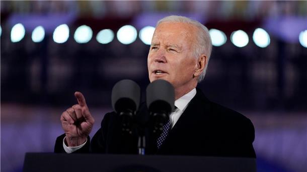 US-Präsident Biden warnt Putin vor Angriff auf Nato US-Präsident Joe Biden hält eine Rede vor dem Königsschloss in Warschau.