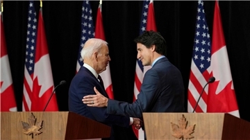 US-Präsident Joe Biden und sein kanadischer Amtskollege Justin Trudeau haben sich bei einem Treffen in Ottawa auf ein Asylabkommen geeinigt, dass einen illegalen Grenzübergang zwischen den beiden Ländern schließen soll.