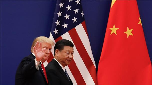 Trump: Werde Xi in Südkorea treffen US-Präsident Trump (l) will den chinesischen Präsidenten Xi nach eigenen Angaben bald treffen. (Archivbild)