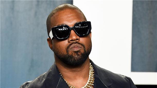US-Rapper Kanye West steht nach Einschätzung des Wiesenthal-Zentrums mit seinen Äußerungen an der Spitze der zehn schlimmsten antisemitischen Vorfälle des Jahres 2022.
