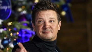 US-Schauspieler Jeremy Renner redet über seinen Unfall.
