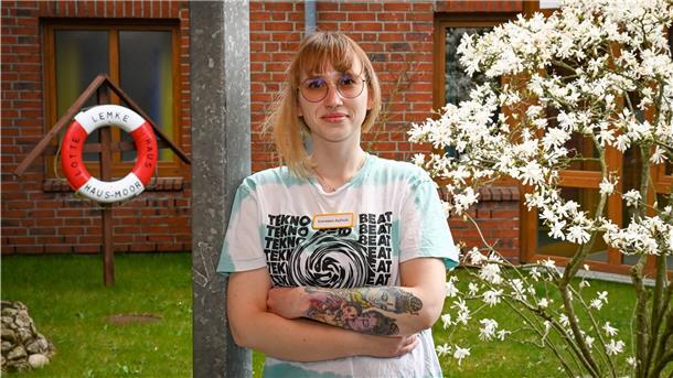 Vanessa Apholz arbeitet als Pflegefachkraft im Lotte-Lemke-Haus. Sie hat von einigen Pflegekräften gehört, dass sie nach Niedersachsen abwandern wollen.