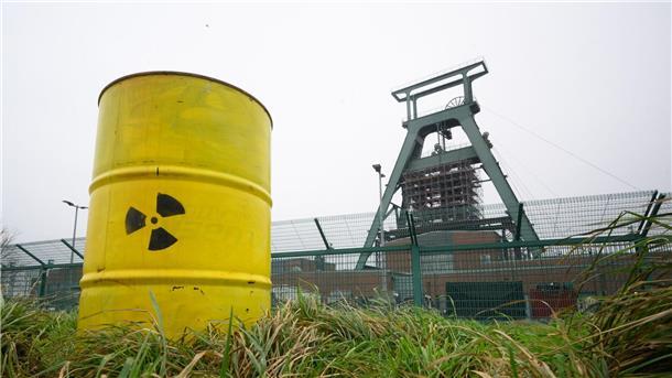Verbände geben sich nicht mit der weiterbestehenden Genehmigung das Atommülllager zufrieden. (Archivbild)