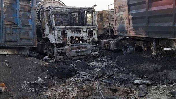 Krieg gegen die Ukraine: So ist die Lage Verbrannte Lastwagen nach russischen Drohnenangriffen im Raum Odessa in der Südukraine.