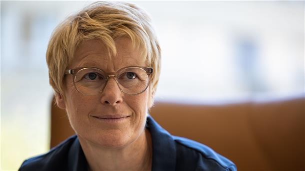 Wie weiter mit der Gaspreisbremse? Veronika Grimm, die Vorsitzende der Gaspreiskommission, dämpft die Erwartungen an die Preisbremse.