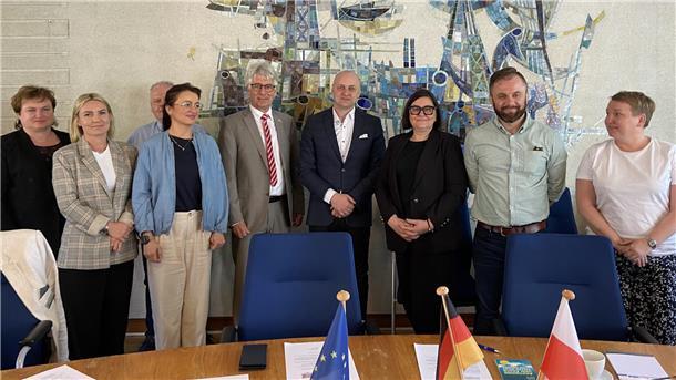 Die Städte Brake und Darlowo haben eine gemeinsame Erklärung zur Europawahl 2024 unterzeichnet