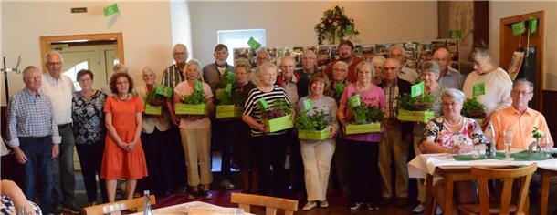 Viele Ehrungen gab es beim 50-jährigen Jubiläum der Siedlergemeinschaft Bexhövede.