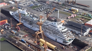 Schiff im Dock