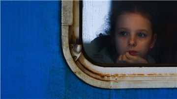 Viele Kinder fliehen derzeit jeden Tag aus ihrer Heimat, der Ukraine. Manche von ihnen gelangen ohne Begleitung von Angehörigen in den Westen. Auch im Landkreis Cuxhaven werden Familien gesucht, die junge Flüchtlinge aufnehmen.