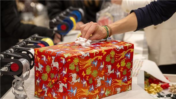 Mehr Geld für Weihnachtsgeschenke - trotz trüber Aussichten Viele zeigen sich zum Fest großzügig (Archivbild)