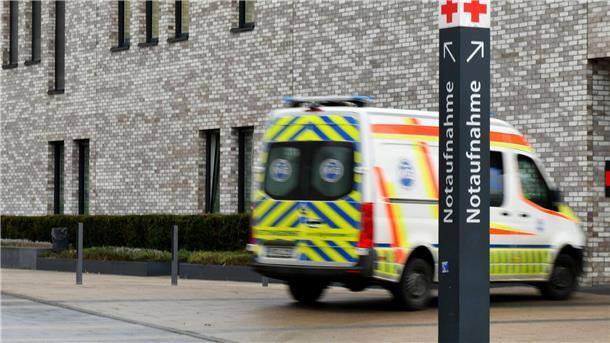 CDU fordert 300 Millionen Euro für Kliniken Vielen Kliniken stehe das Wasser bis zum Hals, sagt die Krankenhausgesellschaft. (Archivbild)
