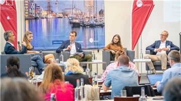 Vier Kenner diskutierten in Bremerhaven beim Forum Lokaljournalismus dankenswert offen und sachlich über die Klima-Problematik.
