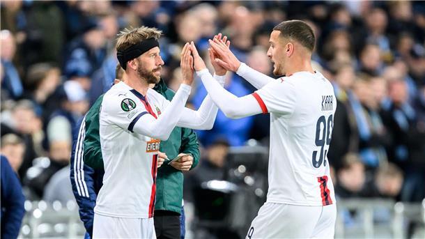 Burgstaller gibt emotionales Comeback nach Schädelbruch Vier Monate nach dem folgenschweren Faustschlag gab Burgstaller sein Comeback - mit einem Spezialstirnband.