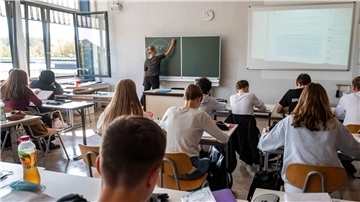 Vier von fünf Kindern von Eltern, die beide Abitur und ein hohes Nettoeinkommen haben, gehen auf ein Gymnasium (Symbolbild).