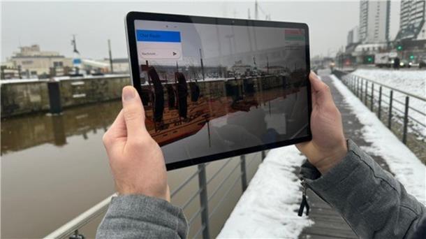 Virtuelle Schiffe auf echtem Wasser versenken - Studierende der Hochschule Bremerhaven machen das mit einem Augmented-Reality-Projekt möglich.