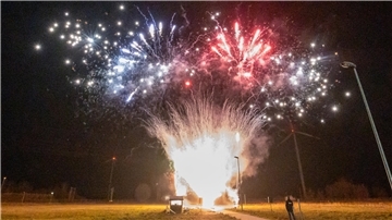 Visitenkarte der Feuerwerker: Bei Comet in Weddewarden findet das alljährliche Probeschießen statt.