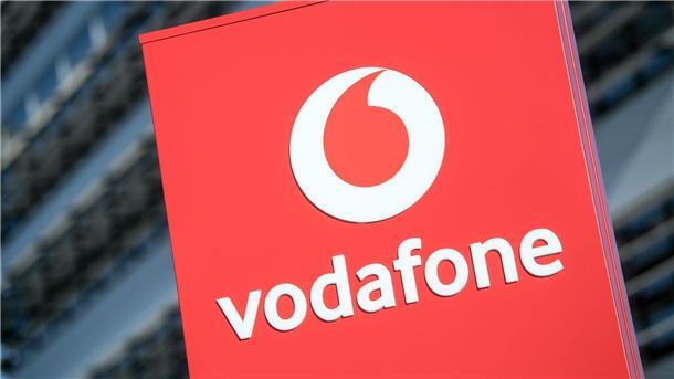 Vodafone will in Deutschland 1300 Stellen streichen Vodafone streicht weltweit 11.000 Stellen, 1300 davon in Deutschland.