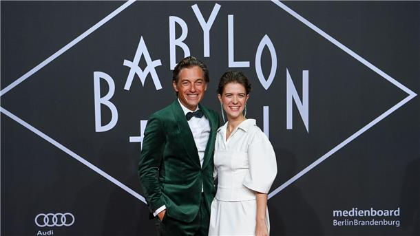 Volker Bruch und Liv Lisa Fries bei der Weltpremiere der vierten Staffel der TV-Serie Babylon Berlin.