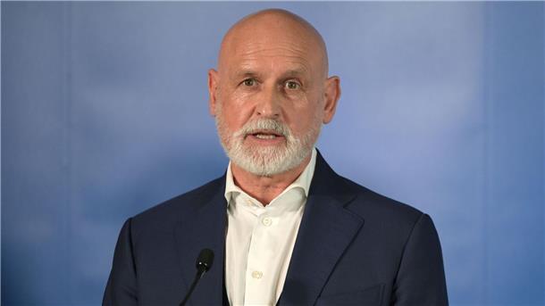 Volker Geyer, Vorsitzender des Beamtenbunds dbb, sorgt sich um das Ansehen des Staates (Foto: Archiv).