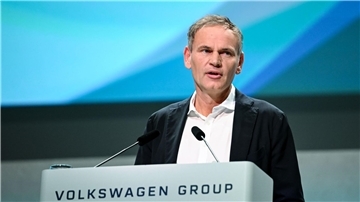 „Volkswagen ist in der Lage, schnell zu entwickeln. Effizient und effektiv – mit Europe Speed“: VW-Chef Oliver Blume.