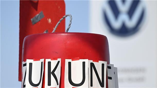 VW-Kernmarke tauscht Finanzchef aus - Seat-Manager kommt Volkswagen tauscht den Finanzchef bei seiner Kernmarke VW Pkw aus. (Archivbild)