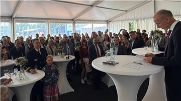 Empfang in Elmlohe