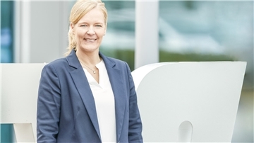 Frau