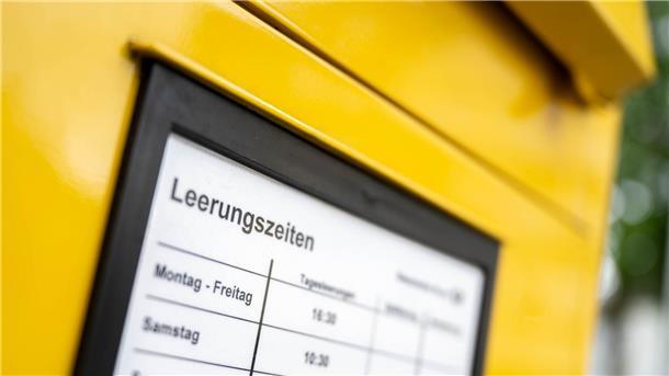 Postgesetz-Novelle beschlossen - Briefversand dauert länger Vom Briefkasten zum Empfänger kann es künftig länger dauern.