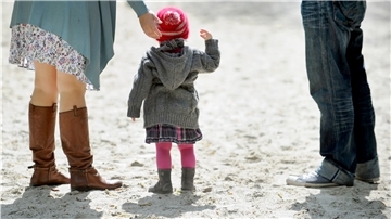 Vom Kinder-Bonus profitieren auch Familien im Land Bremen. Was sonst vom Konjunkturpaket des Bundes im Land Bremen hängen bleiben wird, ist umstritten. Das zeigte die Bürgerschaftsdebatte am Mittwoch.
