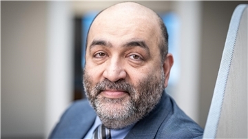 Vom Treffen des Kanzlers mit Selenskyj erwartet Omid Nouripour ein klares Bekenntnis, dass der Westen weiterhin fest an der Seite der Ukraine steht.