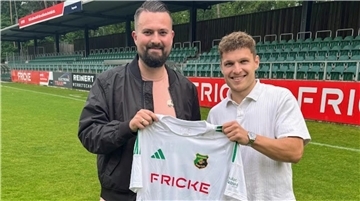 Von der SG Unterstedt wechselt Wolfgang Pesch nach Heeslingen. Der torgefährliche Allrounder hat das Heeslinger Trainerteam von der ersten Minute an überzeugt.