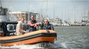 Von links: Christian von Rumohr (Liberty Hotel), Tim Oberdieck (Atlantic Hotel Sail City) und Rüdiger Magowsky (im-Jaich).
