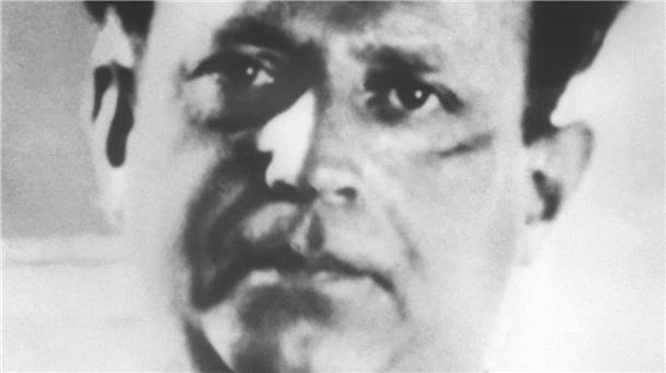 Vor 100 Jahren veröffentlichte Kurt Tucholsky die Satire „Die Zentrale“ (Archivbild).